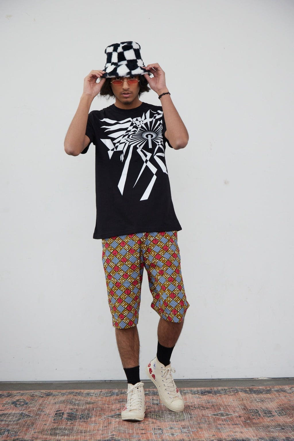 INSHRA “Radiate” T-shirt - shopinshra