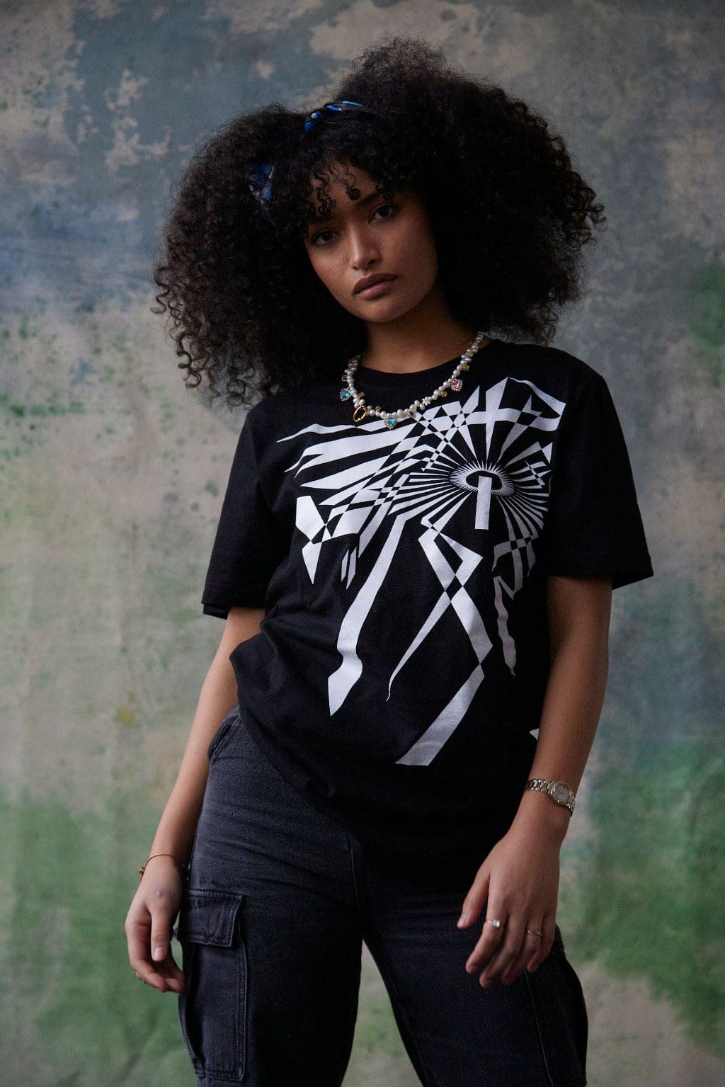 INSHRA “Radiate” T-shirt - shopinshra